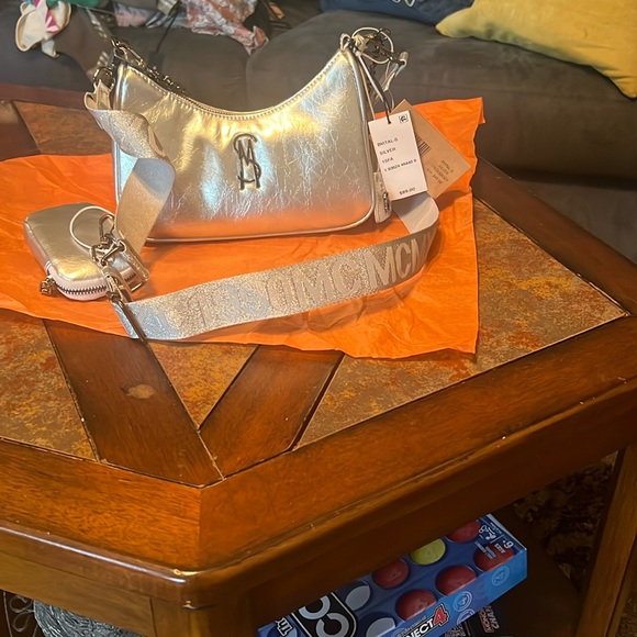 Steve Madden silver Bvital-S crossbody and pouch. NWT - Picture 1 of 7